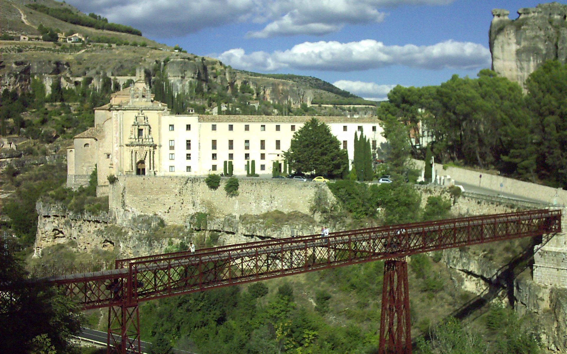 Hotel De 4*